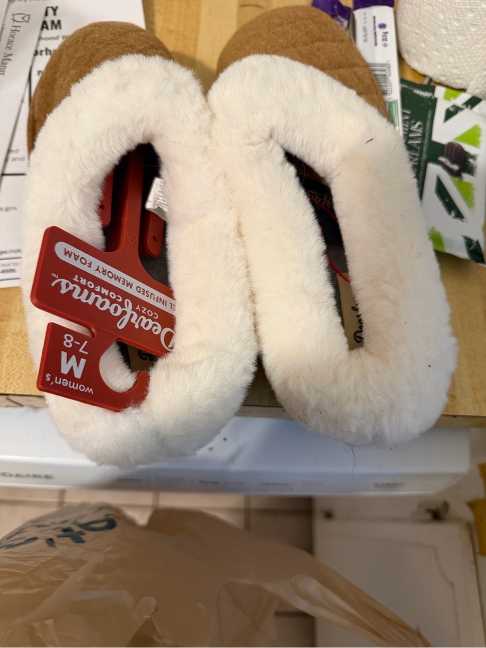 dearfoams Girls Brown Slippers with Cream Faux-Fur Trim